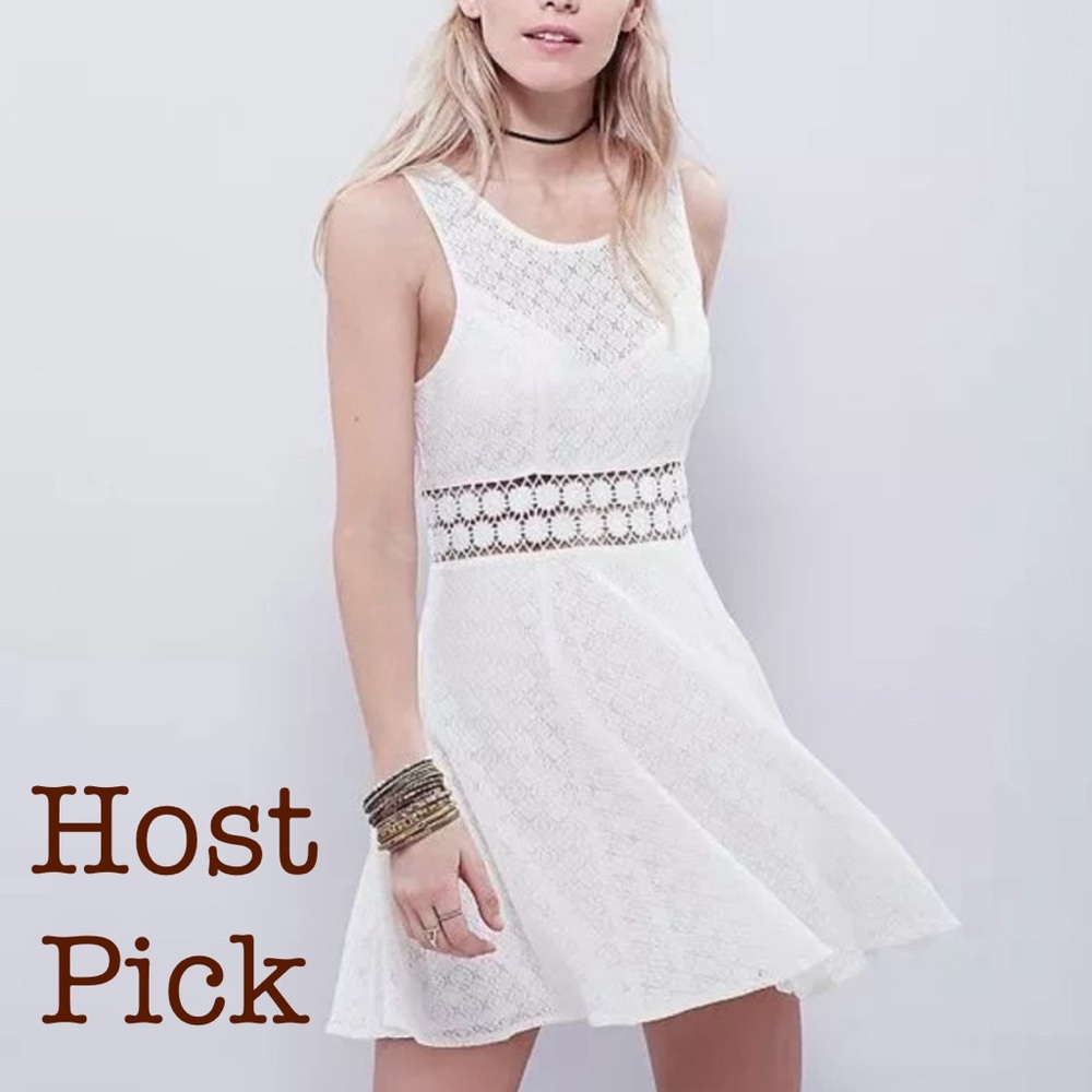 Free People Ivory Floral Daisies Dress Size 12 L Mini Cutout Taylor Swift Cute